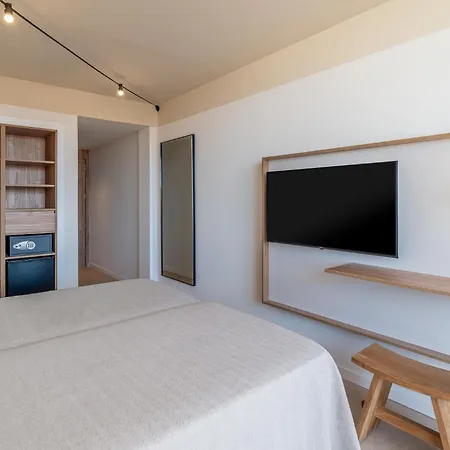 Tent Arenal Hotell 3*