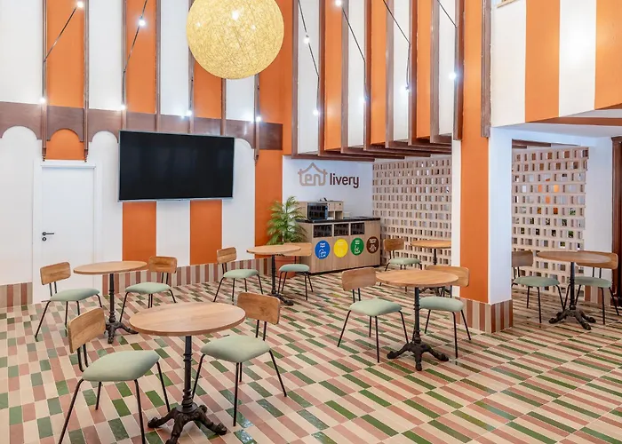 Tent Arenal מלון 3*