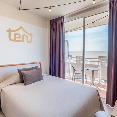 Hotel Tent Arenal
