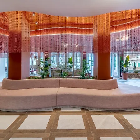 Tent Arenal Hotel 3*