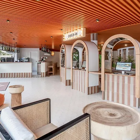 Tent Arenal Hotel 3*