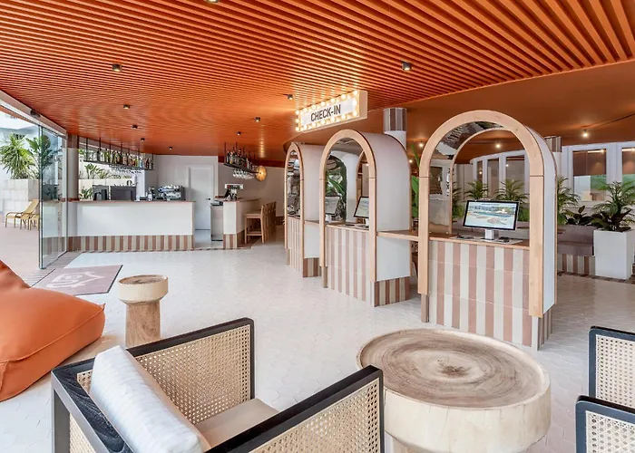 Tent Arenal Szálloda 3*