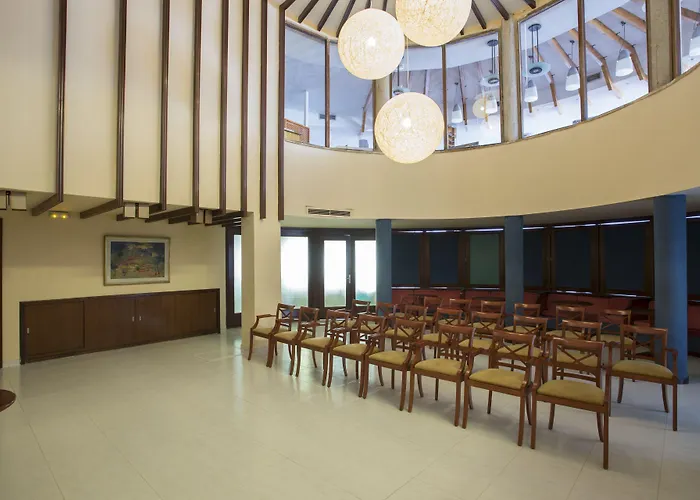 Tent Arenal ホテル 3*